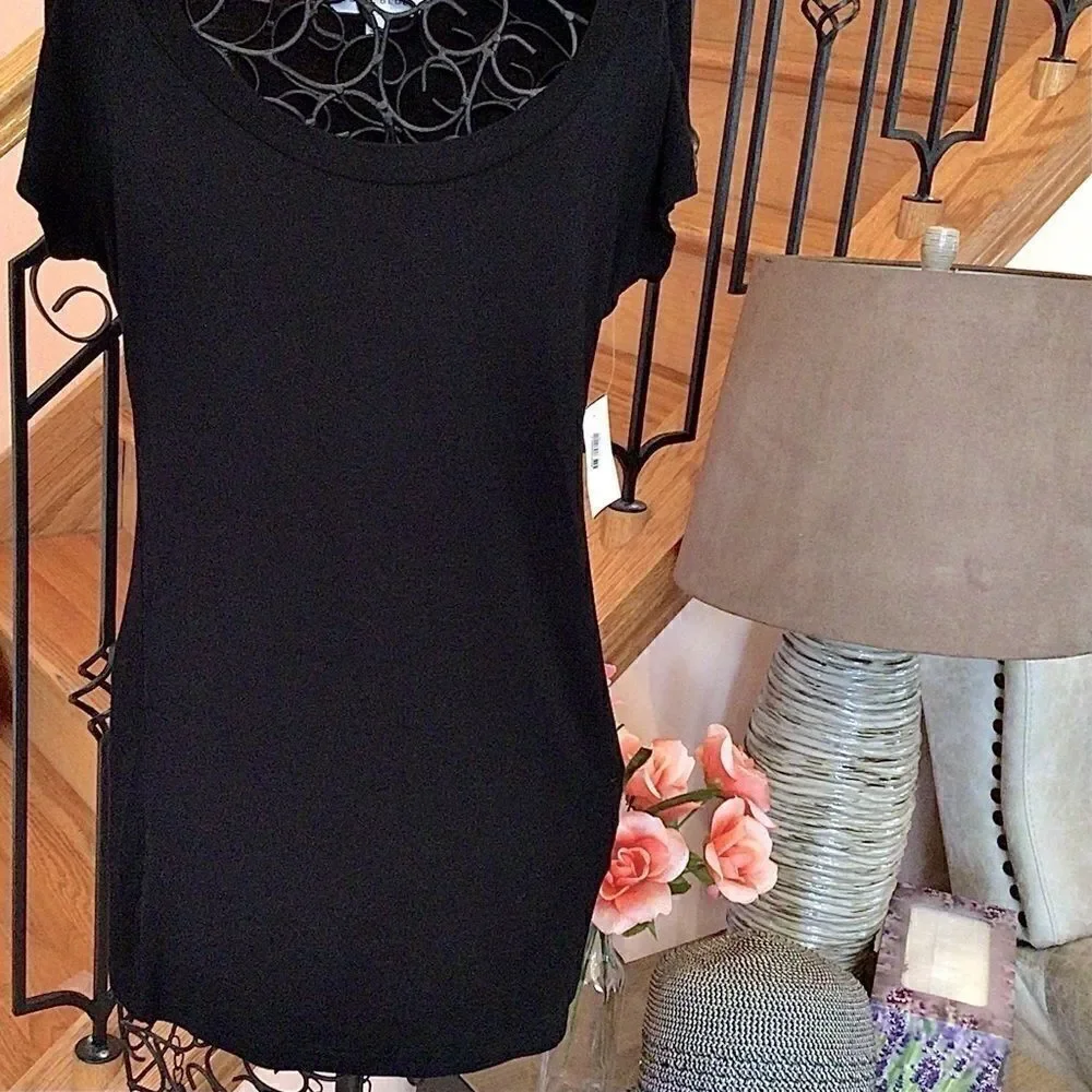 LIME BLUE SCOOP NECK BLACK TEE L NWT